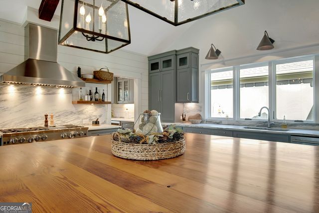 223 Rising Star Road, Fayetteville, GA 30215