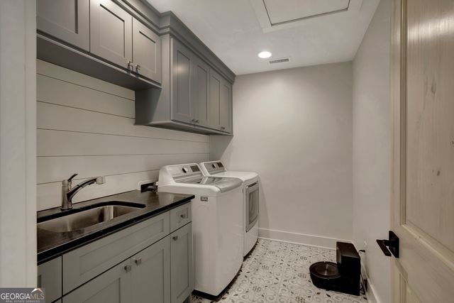 223 Rising Star Road, Fayetteville, GA 30215