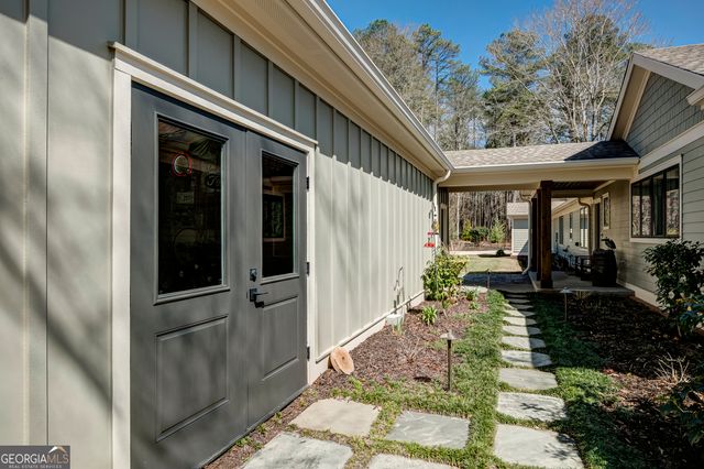 223 Rising Star Road, Fayetteville, GA 30215