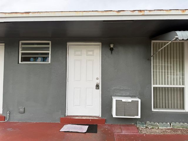 4109 SW 24th Street, Fort Lauderdale, FL 33317