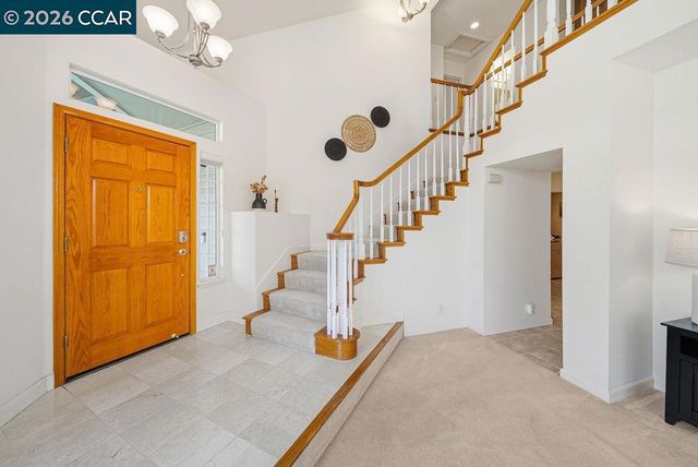 334 Saclan Ter, Clayton, CA 94517