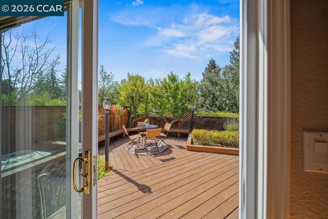 334 Saclan Ter, Clayton, CA 94517