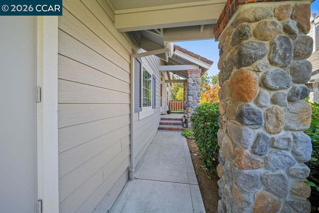 334 Saclan Ter, Clayton, CA 94517