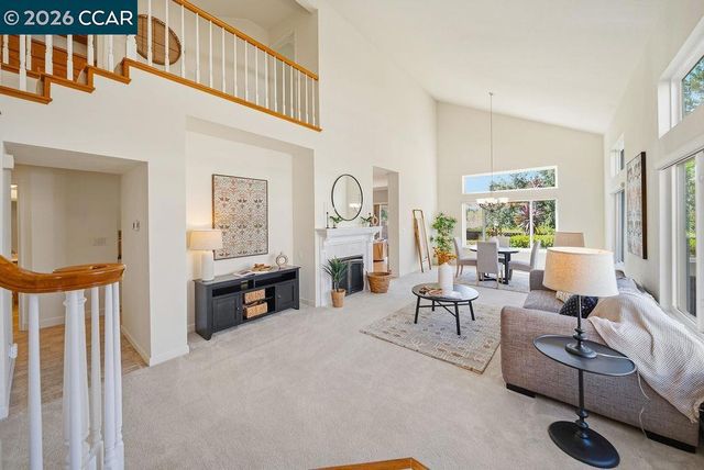 334 Saclan Ter, Clayton, CA 94517
