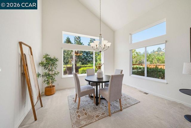 334 Saclan Ter, Clayton, CA 94517