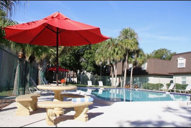 9109 W HILLSBOROUGH AVENUE J109, Tampa, FL 33615