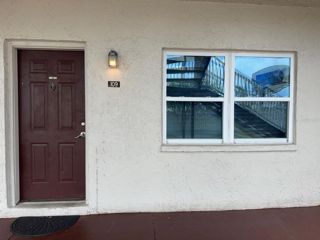 9109 W HILLSBOROUGH AVENUE J109, Tampa, FL 33615