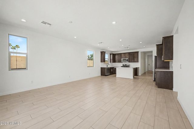 5330 W HARMONT Drive, Glendale, AZ 85302