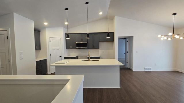 W5609 TONYS WAY, Appleton, WI 54915