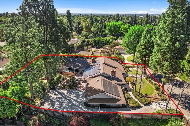 2120 Yucca, Fullerton, CA 92835