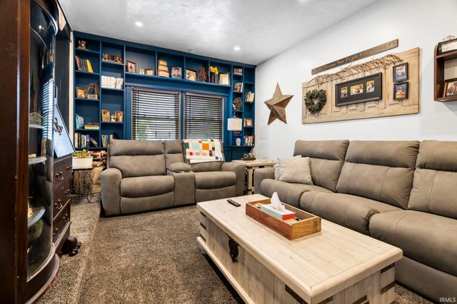 310 E 12TH Street, Brookston, IN 47923