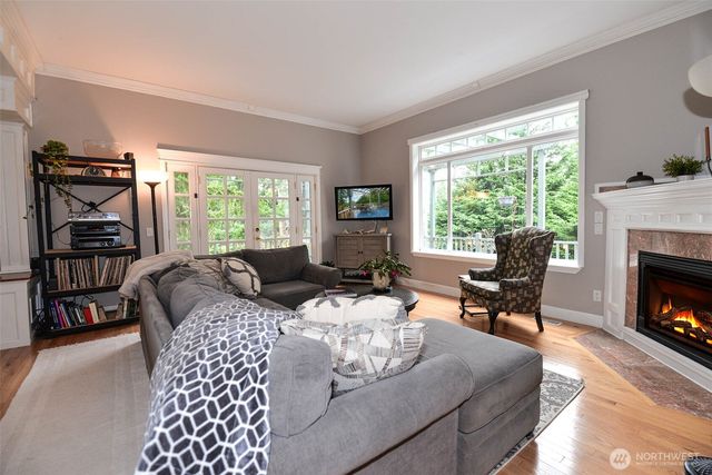 12117 Clearview Drive, Edmonds, WA 98026