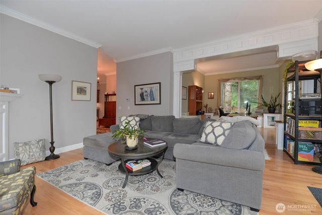 12117 Clearview Drive, Edmonds, WA 98026