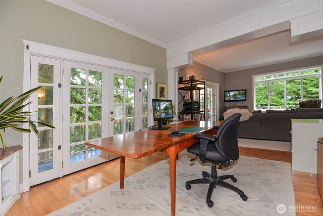 12117 Clearview Drive, Edmonds, WA 98026