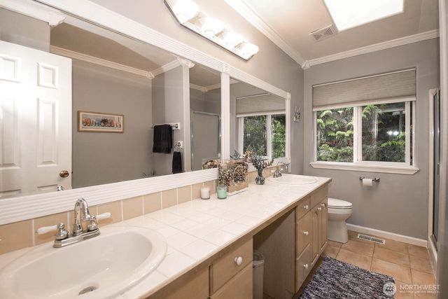 12117 Clearview Drive, Edmonds, WA 98026