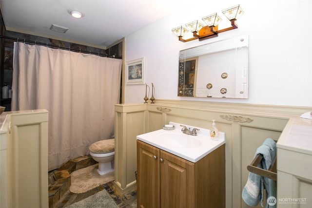 12117 Clearview Drive, Edmonds, WA 98026