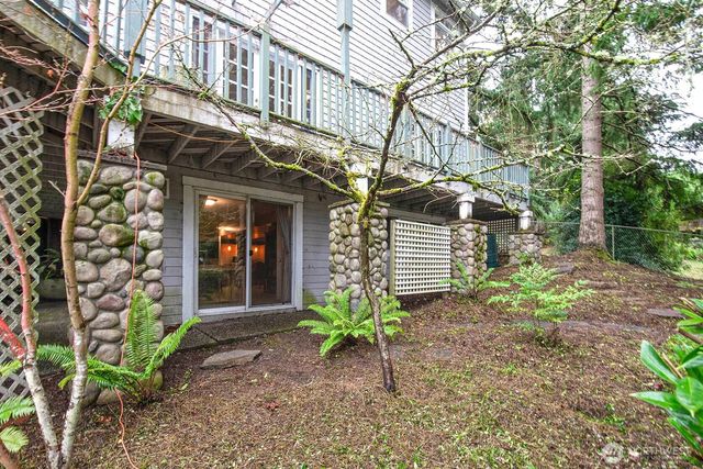 12117 Clearview Drive, Edmonds, WA 98026