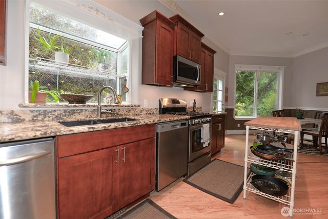 12117 Clearview Drive, Edmonds, WA 98026