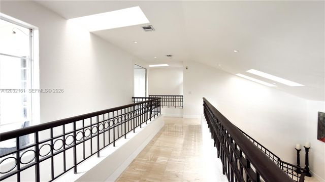 15106 NW 89th Ct, Miami Lakes, FL 33018
