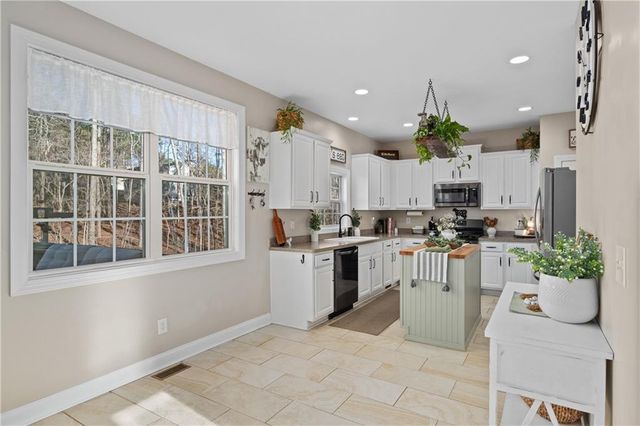 129 Boulder View Drive, Dallas, GA 30157