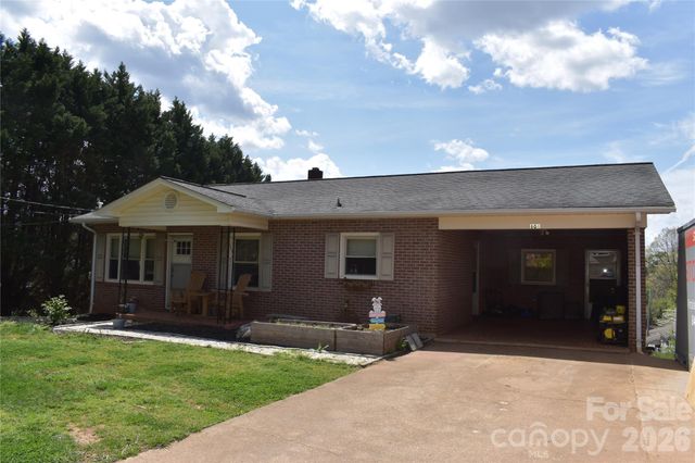 103 Regina Drive, Morganton, NC 28655