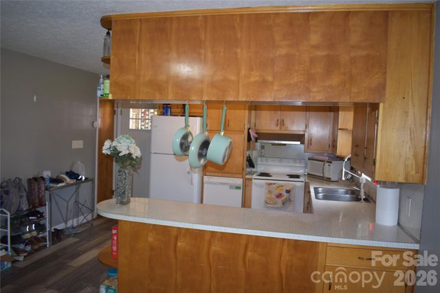 103 Regina Drive, Morganton, NC 28655