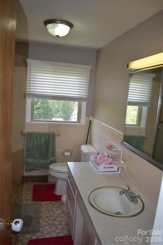 103 Regina Drive, Morganton, NC 28655