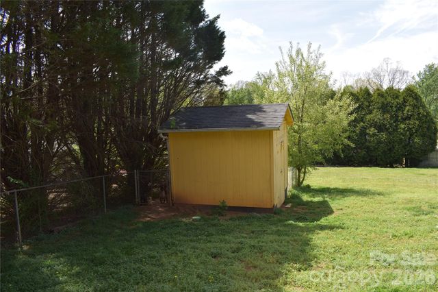 103 Regina Drive, Morganton, NC 28655