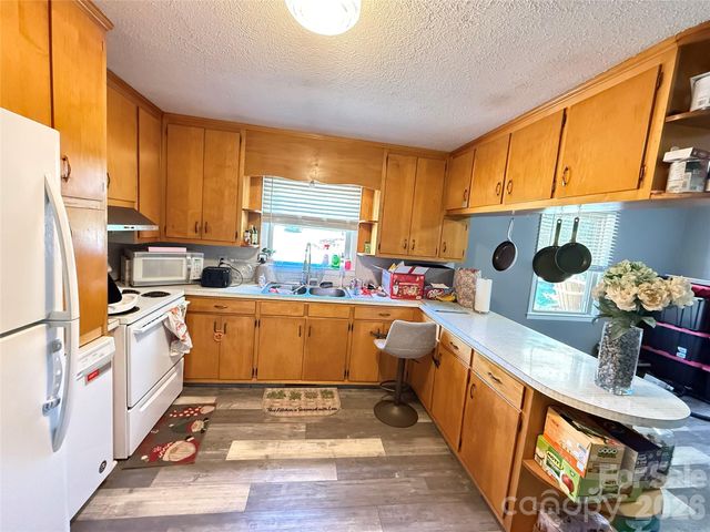 103 Regina Drive, Morganton, NC 28655