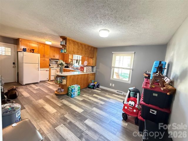 103 Regina Drive, Morganton, NC 28655