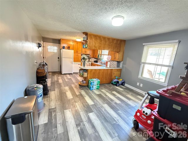 103 Regina Drive, Morganton, NC 28655