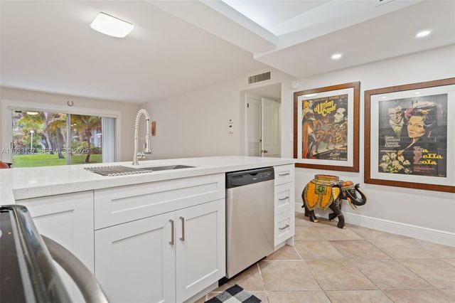 8107 SW 72nd Ave 110E, Miami, FL 33143