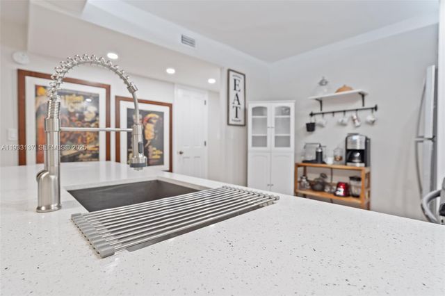 8107 SW 72nd Ave 110E, Miami, FL 33143