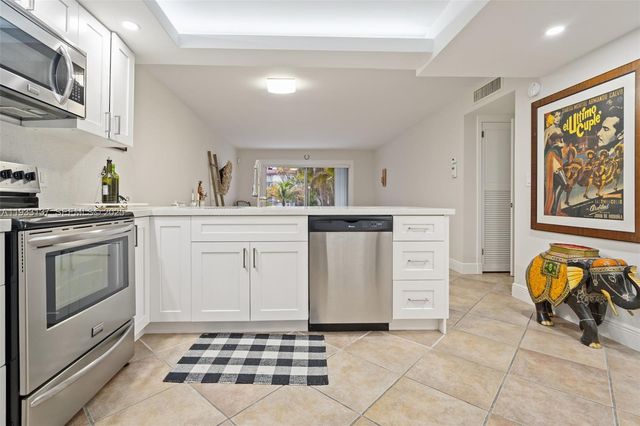 8107 SW 72nd Ave 110E, Miami, FL 33143