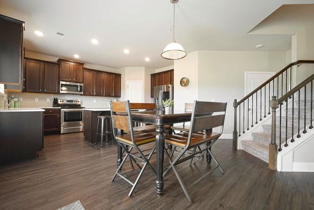 64 N Village Circle, Rydal, GA 30171