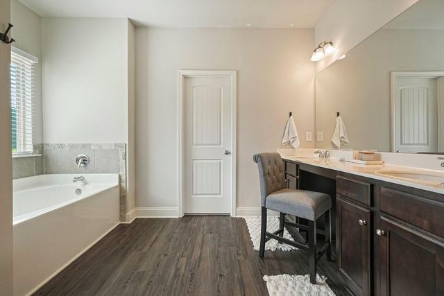 64 N Village Circle, Rydal, GA 30171