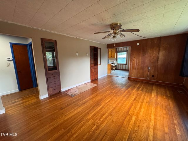 325 Mullins Street, Kingsport, TN 37665