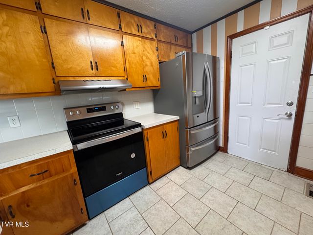 325 Mullins Street, Kingsport, TN 37665
