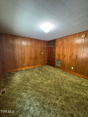 325 Mullins Street, Kingsport, TN 37665