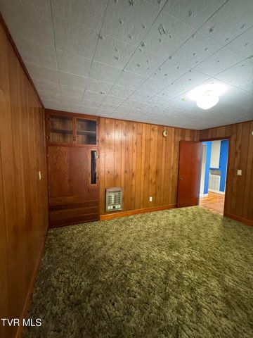 325 Mullins Street, Kingsport, TN 37665