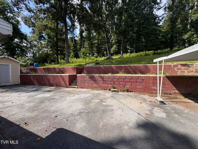 325 Mullins Street, Kingsport, TN 37665