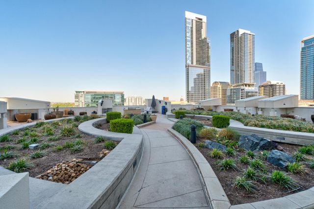 360 Nueces ST 1707, Austin, TX 78701