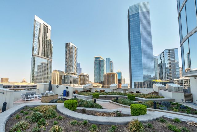 360 Nueces ST 1707, Austin, TX 78701