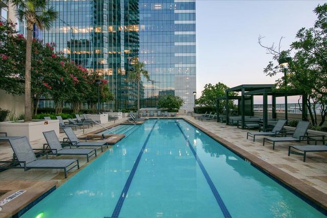 360 Nueces ST 1707, Austin, TX 78701