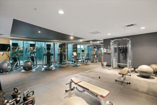 360 Nueces ST 1707, Austin, TX 78701