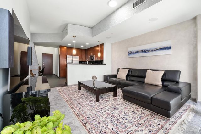 360 Nueces ST 1707, Austin, TX 78701