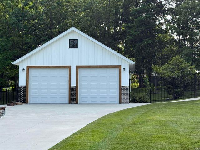 1285 E Zinnia Drive, Bloomington, IN 47401