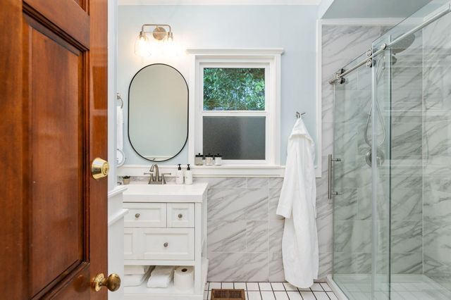 333 W Locust St, Lodi, CA 95240