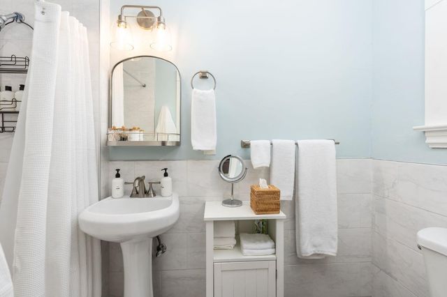 333 W Locust St, Lodi, CA 95240