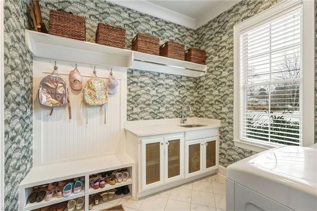 304 Pennsylvania Avenue, Winston-salem, NC 27104